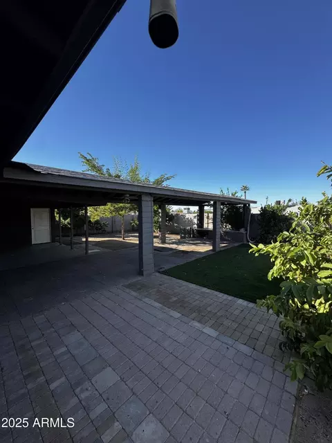 Exterior - 128 W Winston Dr, Phoenix, AZ 85041 photo 3 of 4