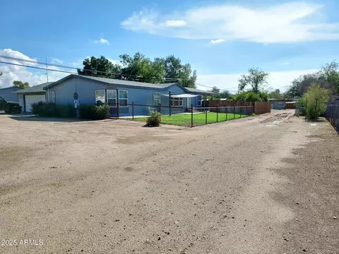51033 N Mockingbird Rd, Wickenburg, AZ 85390