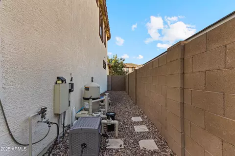 Exterior - 3039 E Quartz St, Mesa, AZ 85213 photo 14 of 15