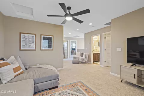 Entry Way - 3039 E Quartz St, Mesa, AZ 85213 photo 4 of 9