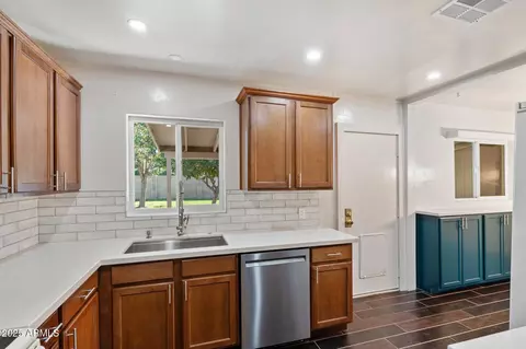 Kitchen - 5709 N 16th St, Phoenix, AZ 85016 photo 1 of 3
