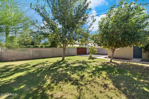 Exterior - 5709 N 16th St, Phoenix, AZ 85016 photo 9 of 9