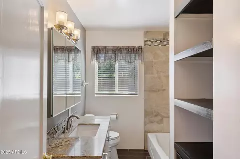 Bath - 5709 N 16th St, Phoenix, AZ 85016 photo 1 of 2