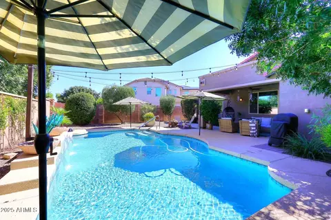 Exterior - 2590 E Penedes Dr, Gilbert, AZ 85298 photo 9 of 15
