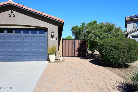 Exterior - 2590 E Penedes Dr, Gilbert, AZ 85298 photo 3 of 15