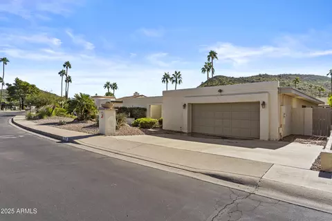 Exterior - 207 W Pershing Ave, Phoenix, AZ 85029 photo 2 of 8