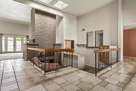 Entry Way - 207 W Pershing Ave, Phoenix, AZ 85029 photo 1 of 2