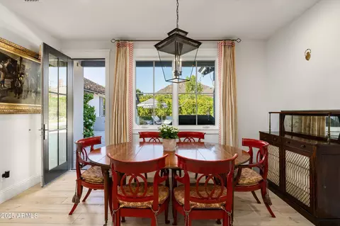 Dining - 5414 E Lafayette Blvd, Phoenix, AZ 85018 photo 2 of 2