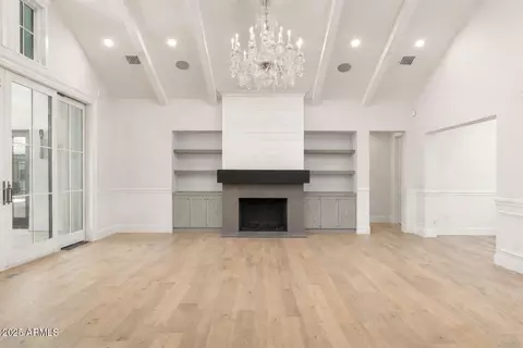 Living - 5414 E Lafayette Blvd, Phoenix, AZ 85018 photo 4 of 5