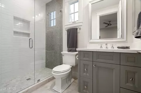 Bath - 5414 E Lafayette Blvd, Phoenix, AZ 85018 photo 4 of 8