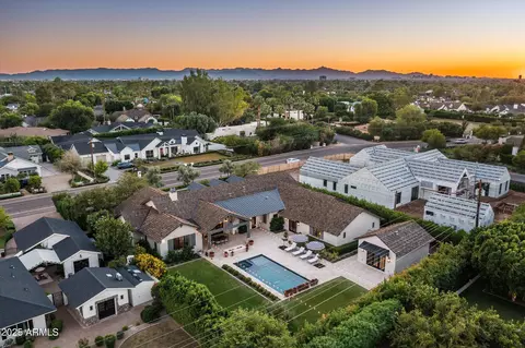 View/Area - 5414 E Lafayette Blvd, Phoenix, AZ 85018 photo 2 of 4