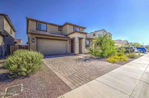 5621 W Chuck Box Rd, Laveen, AZ 85339