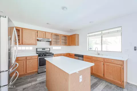 Kitchen - 4432 E Anderson Dr, Phoenix, AZ 85032 photo 3 of 6