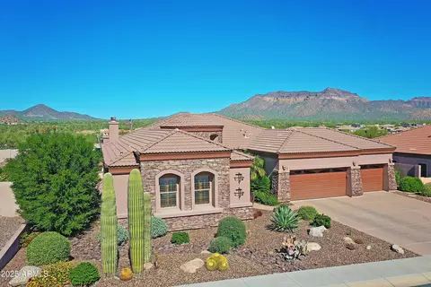 9710 E Inglewood Cir, Mesa, AZ 85207