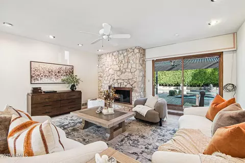 Living - 3330 E Glenrosa Ave, Phoenix, AZ 85018 photo 6 of 7