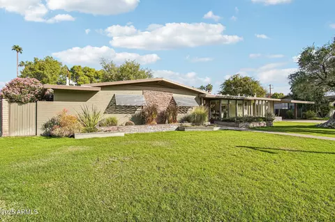 Exterior - 3330 E Glenrosa Ave, Phoenix, AZ 85018 photo 1 of 5