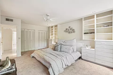 Bedroom - 3330 E Glenrosa Ave, Phoenix, AZ 85018 photo 5 of 7