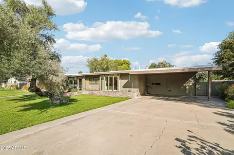 Exterior - 3330 E Glenrosa Ave, Phoenix, AZ 85018 photo 2 of 5