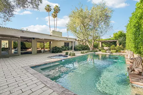 Exterior - 3330 E Glenrosa Ave, Phoenix, AZ 85018 photo 3 of 5