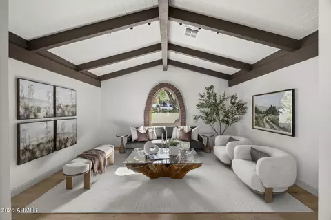 Living - 4646 E Shadow Rock Rd, Phoenix, AZ 85028 photo 1 of 2