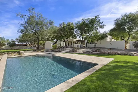 Exterior - 4646 E Shadow Rock Rd, Phoenix, AZ 85028 photo 10 of 10