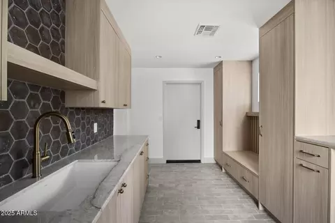 Other - 4646 E Shadow Rock Rd, Phoenix, AZ 85028 photo 7 of 8