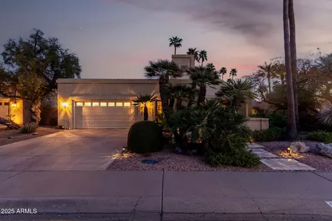 8737 E San Vicente Dr, Scottsdale, AZ 85258