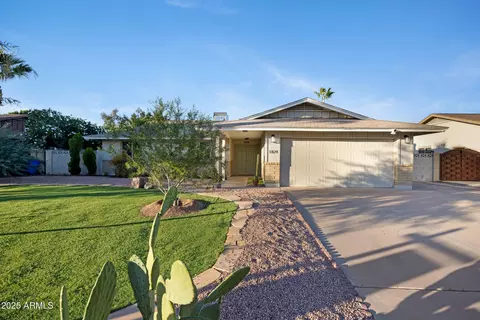 Exterior - 1824 W Seldon Ln, Phoenix, AZ 85021 photo 4 of 5