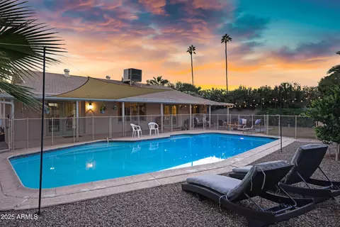 Exterior - 1824 W Seldon Ln, Phoenix, AZ 85021 photo 2 of 5