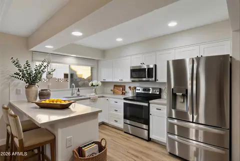 Kitchen - 1824 W Seldon Ln, Phoenix, AZ 85021 photo 1 of 2