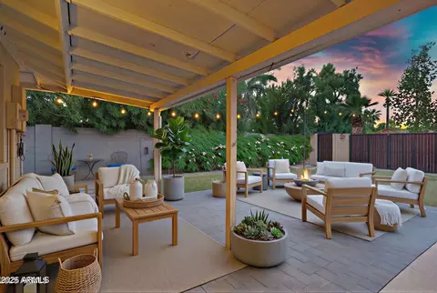 Exterior - 1824 W Seldon Ln, Phoenix, AZ 85021 photo 5 of 5