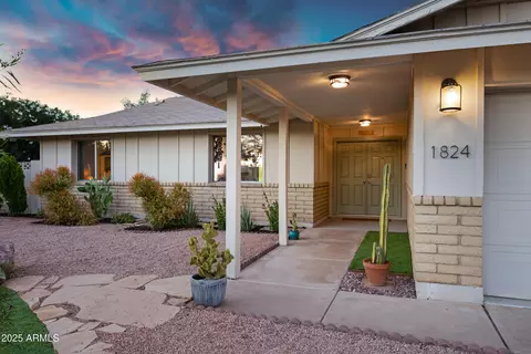 Exterior - 1824 W Seldon Ln, Phoenix, AZ 85021 photo 1 of 5