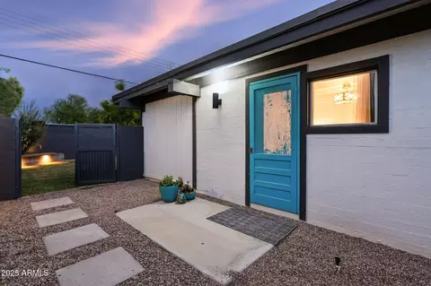 Exterior - 5809 N 10th Pl, Phoenix, AZ 85014 photo 25 of 33