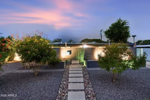Exterior - 5809 N 10th Pl, Phoenix, AZ 85014 photo 26 of 33
