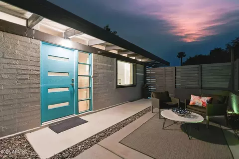 Exterior - 5809 N 10th Pl, Phoenix, AZ 85014 photo 27 of 33