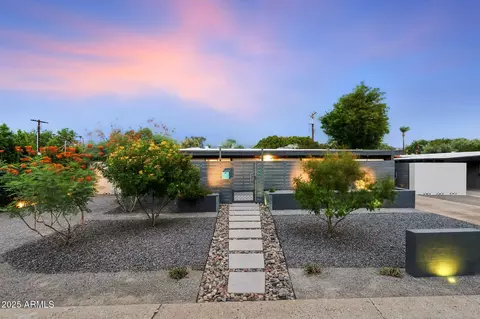 Exterior - 5809 N 10th Pl, Phoenix, AZ 85014 photo 20 of 33