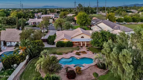 View/Area - 1911 E Bruce Ave, Gilbert, AZ 85234 photo 1 of 6