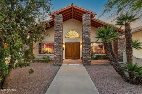 Exterior - 1911 E Bruce Ave, Gilbert, AZ 85234 photo 2 of 42