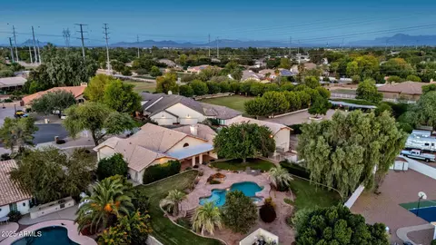 View/Area - 1911 E Bruce Ave, Gilbert, AZ 85234 photo 3 of 6