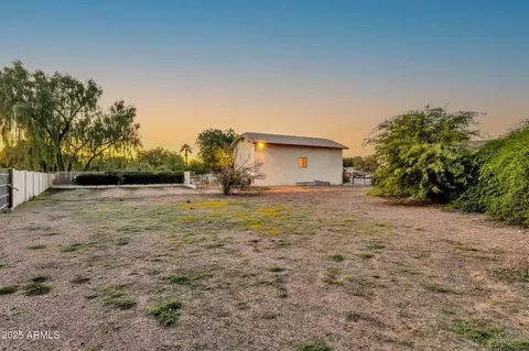 Exterior - 1911 E Bruce Ave, Gilbert, AZ 85234 photo 16 of 42
