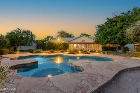 Exterior - 1911 E Bruce Ave, Gilbert, AZ 85234 photo 9 of 42