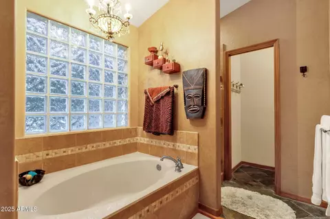 Bath - 1911 E Bruce Ave, Gilbert, AZ 85234 photo 3 of 4