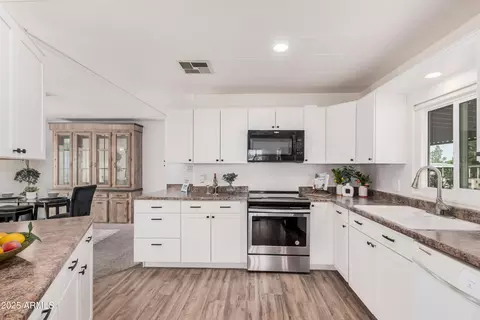 506 S 83 Pl, Mesa, AZ 85208