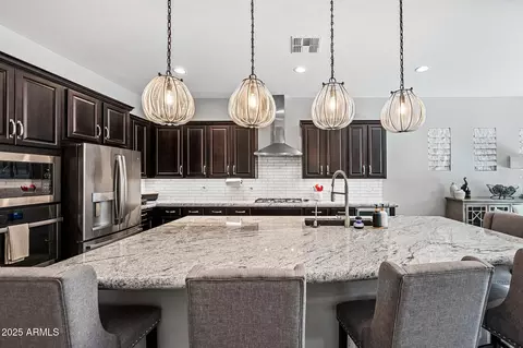 Kitchen - 1925 E Geronimo St, Chandler, AZ 85225 photo 4 of 6