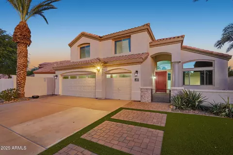 245 W Sagebrush St, Gilbert, AZ 85233
