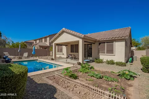 Exterior - 941 E Drexel Dr, Gilbert, AZ 85297 photo 2 of 3