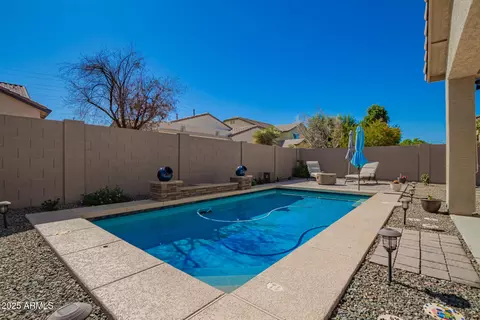 Exterior - 941 E Drexel Dr, Gilbert, AZ 85297 photo 1 of 3