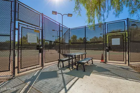 View/Area - 941 E Drexel Dr, Gilbert, AZ 85297 photo 1 of 4
