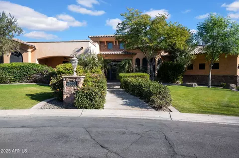 Exterior - 2333 S Eileen Pl, Chandler, AZ 85286 photo 3 of 14