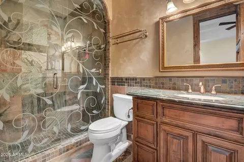 Bath - 2333 S Eileen Pl, Chandler, AZ 85286 photo 6 of 7